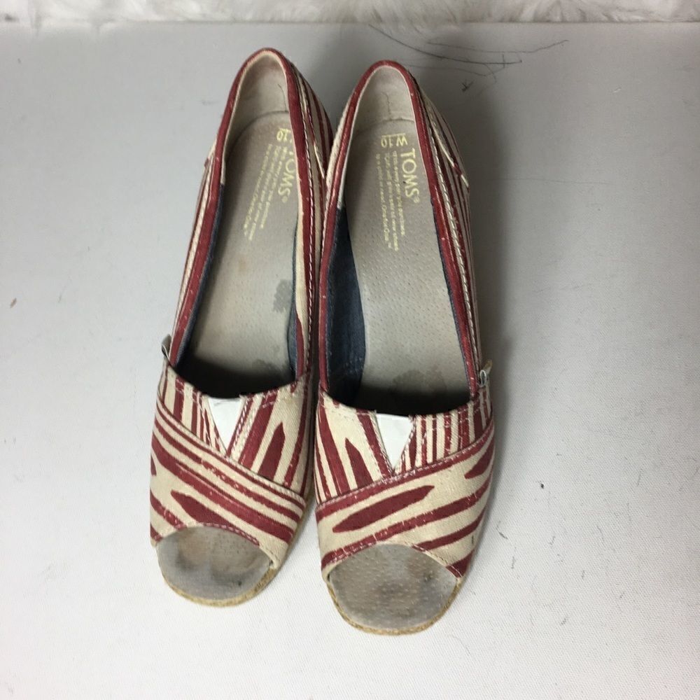 Toms open toe Espadrille wedge sandals size 10W